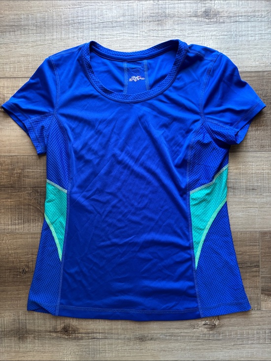 Tops - Women’s Blue Athletic Tee with Teal Accents Large